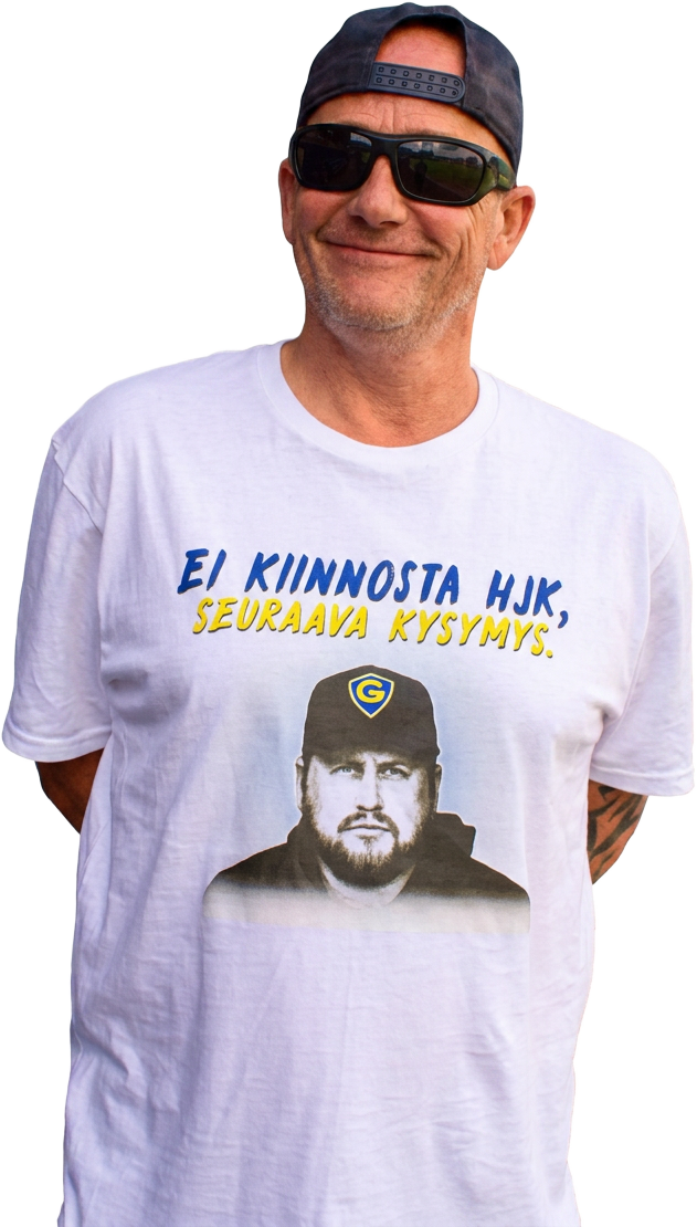 Juoksija Cactos Kipinä Run -paidassa